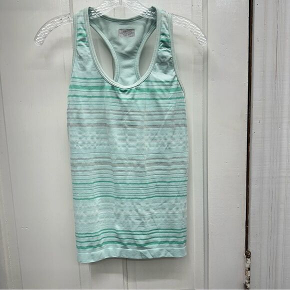 Athleta racerback sleeveless athletic top shirt women's small built in bra - Picture 2 of 5